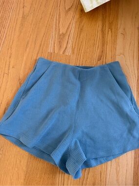 Lululemon Ribbed Softstreme High-Rise Short 2"